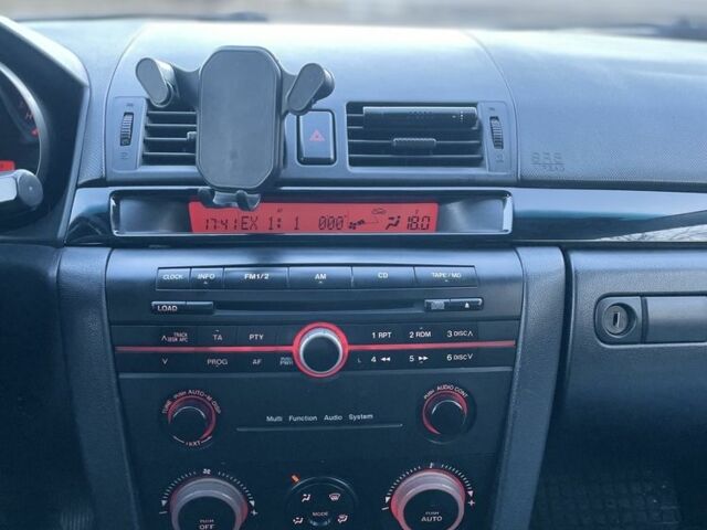 Синій Мазда 3, об'ємом двигуна 1.6 л та пробігом 280 тис. км за 4500 $, фото 11 на Automoto.ua