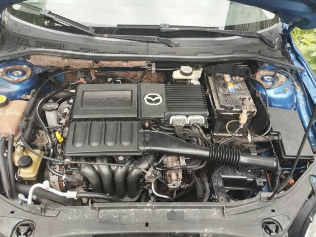 Синий Мазда 3, объемом двигателя 1.6 л и пробегом 280 тыс. км за 3900 $, фото 6 на Automoto.ua