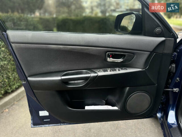 Синий Мазда 3, объемом двигателя 1.6 л и пробегом 237 тыс. км за 3950 $, фото 23 на Automoto.ua