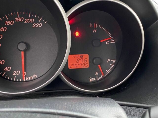 Синий Мазда 3, объемом двигателя 1.6 л и пробегом 272 тыс. км за 4100 $, фото 16 на Automoto.ua