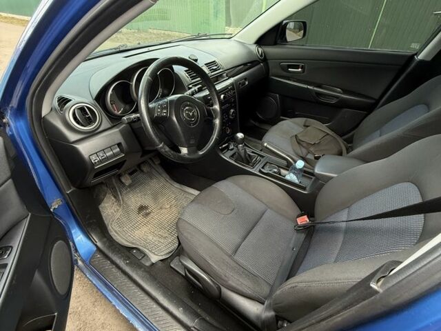 Синий Мазда 3, объемом двигателя 1.6 л и пробегом 279 тыс. км за 3500 $, фото 3 на Automoto.ua