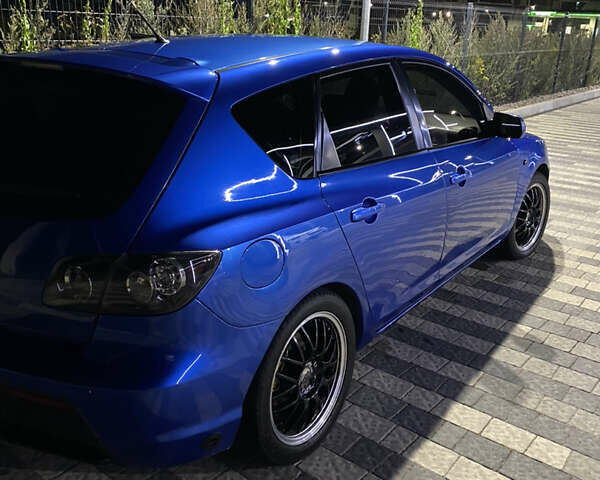 Синій Мазда 3, об'ємом двигуна 2 л та пробігом 300 тис. км за 4500 $, фото 1 на Automoto.ua