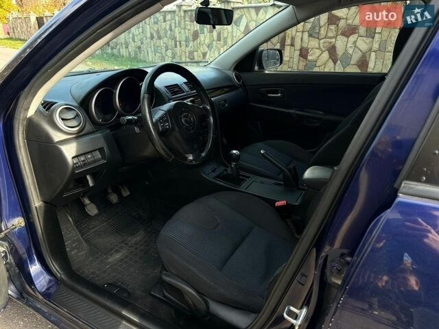 Синій Мазда 3, об'ємом двигуна 1.6 л та пробігом 240 тис. км за 2600 $, фото 7 на Automoto.ua