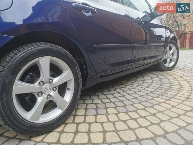 Синій Мазда 3, об'ємом двигуна 1.56 л та пробігом 299 тис. км за 3200 $, фото 10 на Automoto.ua
