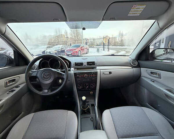 Синий Мазда 3, объемом двигателя 1.3 л и пробегом 222 тыс. км за 2500 $, фото 6 на Automoto.ua