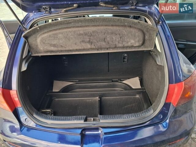 Синій Мазда 3, об'ємом двигуна 1.6 л та пробігом 288 тис. км за 3900 $, фото 14 на Automoto.ua