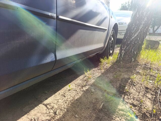 Синій Мазда 3, об'ємом двигуна 2 л та пробігом 374 тис. км за 3717 $, фото 5 на Automoto.ua