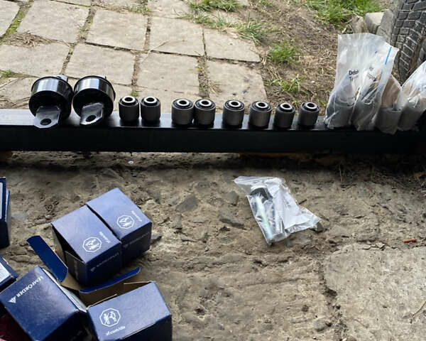 Синій Мазда 3, об'ємом двигуна 2 л та пробігом 300 тис. км за 4500 $, фото 4 на Automoto.ua