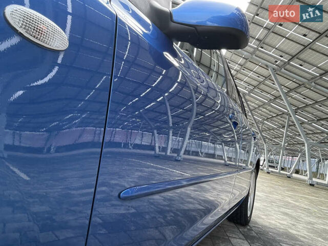 Синій Мазда 3, об'ємом двигуна 1.6 л та пробігом 207 тис. км за 4380 $, фото 14 на Automoto.ua