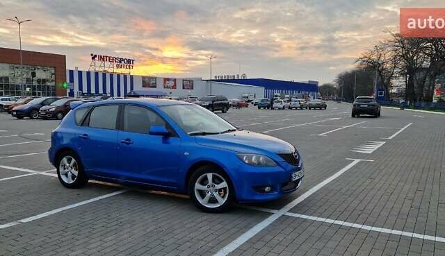 Синій Мазда 3, об'ємом двигуна 1.6 л та пробігом 205 тис. км за 4600 $, фото 4 на Automoto.ua