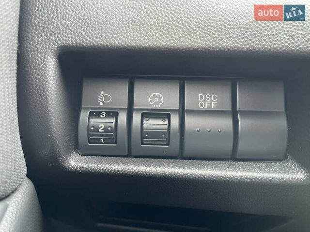 Синій Мазда 3, об'ємом двигуна 1.6 л та пробігом 207 тис. км за 4380 $, фото 49 на Automoto.ua