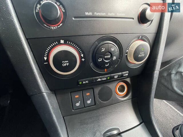 Синій Мазда 3, об'ємом двигуна 1.6 л та пробігом 207 тис. км за 4380 $, фото 44 на Automoto.ua