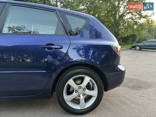 Синій Мазда 3, об'ємом двигуна 1.6 л та пробігом 211 тис. км за 4800 $, фото 6 на Automoto.ua