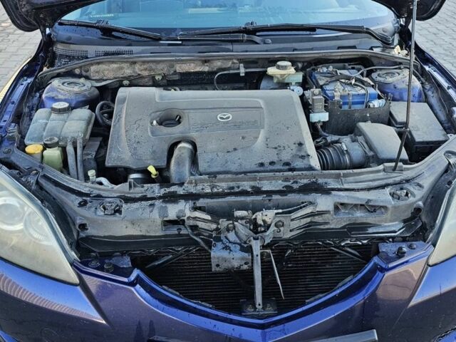 Синій Мазда 3, об'ємом двигуна 1.6 л та пробігом 360 тис. км за 4200 $, фото 7 на Automoto.ua