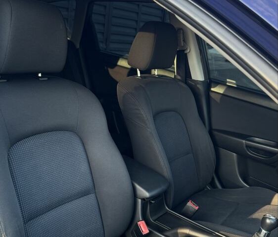 Синий Мазда 3, объемом двигателя 1.6 л и пробегом 319 тыс. км за 3502 $, фото 5 на Automoto.ua