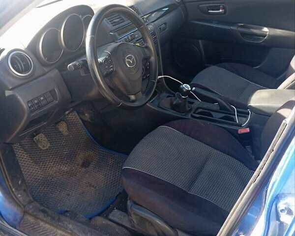 Синий Мазда 3, объемом двигателя 1.56 л и пробегом 420 тыс. км за 2900 $, фото 1 на Automoto.ua