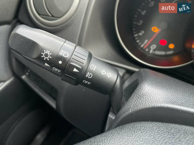 Синій Мазда 3, об'ємом двигуна 1.6 л та пробігом 207 тис. км за 4380 $, фото 47 на Automoto.ua