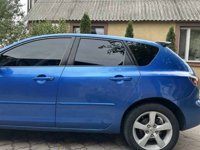 Синий Мазда 3, объемом двигателя 1.6 л и пробегом 240 тыс. км за 3908 $, фото 4 на Automoto.ua