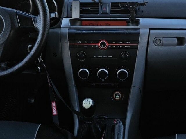 Синій Мазда 3, об'ємом двигуна 1.6 л та пробігом 360 тис. км за 4200 $, фото 4 на Automoto.ua