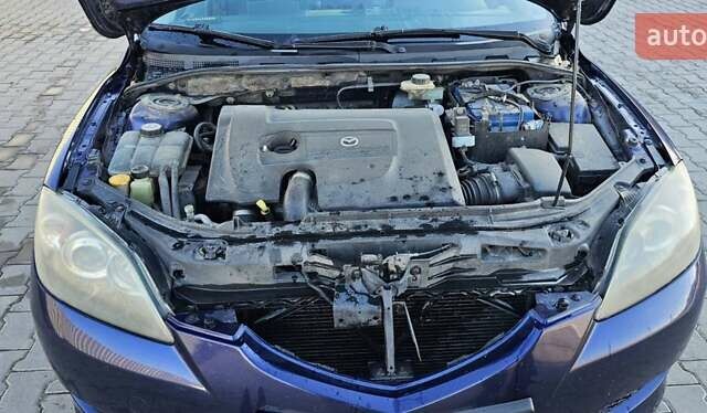 Синий Мазда 3, объемом двигателя 1.56 л и пробегом 360 тыс. км за 4200 $, фото 6 на Automoto.ua
