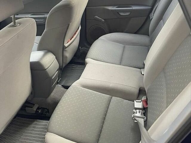 Синій Мазда 3, об'ємом двигуна 1.4 л та пробігом 269 тис. км за 4103 $, фото 3 на Automoto.ua