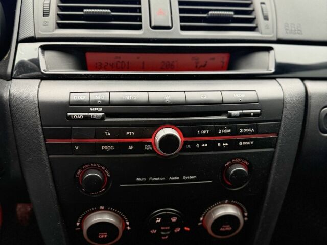 Синий Мазда 3, объемом двигателя 1.6 л и пробегом 252 тыс. км за 2950 $, фото 11 на Automoto.ua