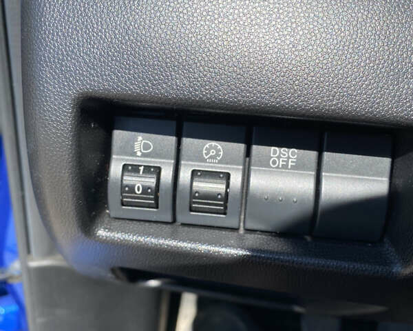 Синій Мазда 3, об'ємом двигуна 1.6 л та пробігом 182 тис. км за 4000 $, фото 30 на Automoto.ua