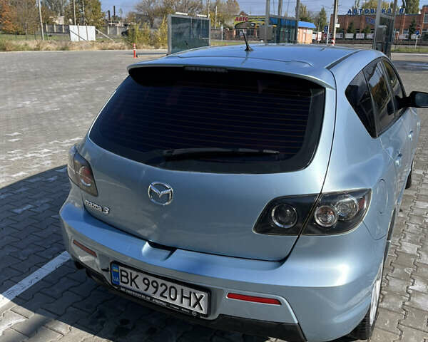 Синий Мазда 3, объемом двигателя 2 л и пробегом 307 тыс. км за 4899 $, фото 3 на Automoto.ua