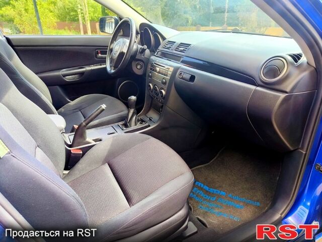 Синій Мазда 3, об'ємом двигуна 1.6 л та пробігом 137 тис. км за 5300 $, фото 8 на Automoto.ua