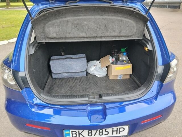 Синій Мазда 3, об'ємом двигуна 1.6 л та пробігом 269 тис. км за 5300 $, фото 9 на Automoto.ua