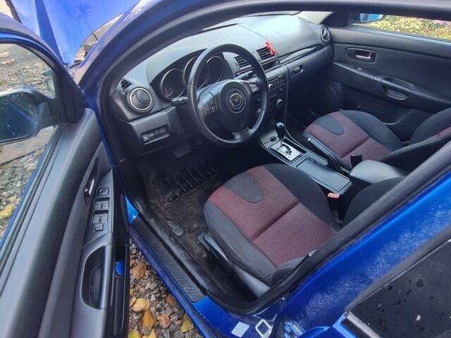Синій Мазда 3, об'ємом двигуна 1.6 л та пробігом 270 тис. км за 2000 $, фото 4 на Automoto.ua