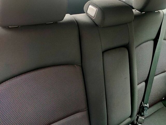 Синий Мазда 3, объемом двигателя 16 л и пробегом 158 тыс. км за 4700 $, фото 9 на Automoto.ua