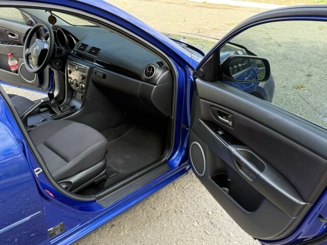 Синий Мазда 3, объемом двигателя 1.6 л и пробегом 194 тыс. км за 5600 $, фото 13 на Automoto.ua