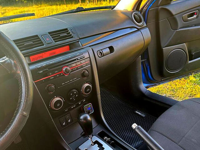 Синий Мазда 3, объемом двигателя 1.6 л и пробегом 265 тыс. км за 5000 $, фото 5 на Automoto.ua