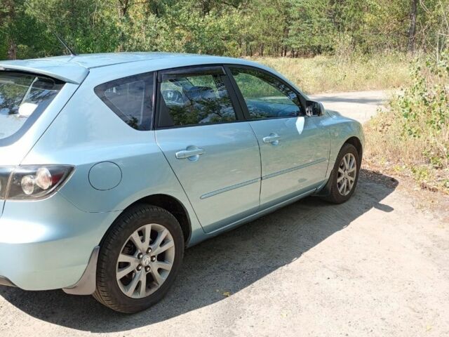Синий Мазда 3, объемом двигателя 0 л и пробегом 197 тыс. км за 6000 $, фото 3 на Automoto.ua