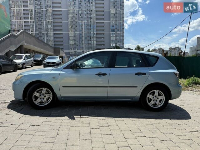 Синий Мазда 3, объемом двигателя 1.35 л и пробегом 162 тыс. км за 3900 $, фото 2 на Automoto.ua