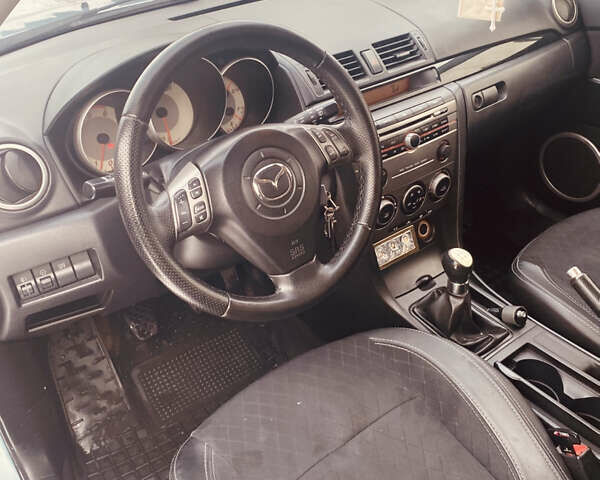 Синій Мазда 3, об'ємом двигуна 1.6 л та пробігом 318 тис. км за 4800 $, фото 8 на Automoto.ua