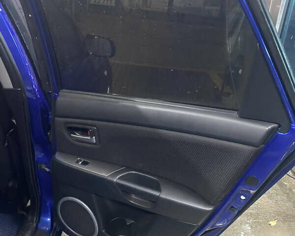 Синий Мазда 3, объемом двигателя 1.6 л и пробегом 255 тыс. км за 5000 $, фото 12 на Automoto.ua