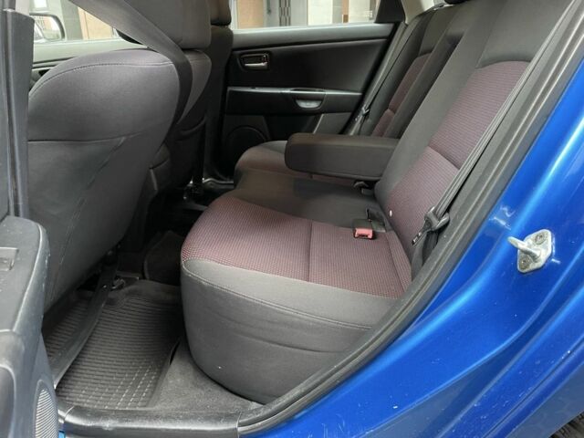 Синій Мазда 3, об'ємом двигуна 1.6 л та пробігом 120 тис. км за 4850 $, фото 11 на Automoto.ua