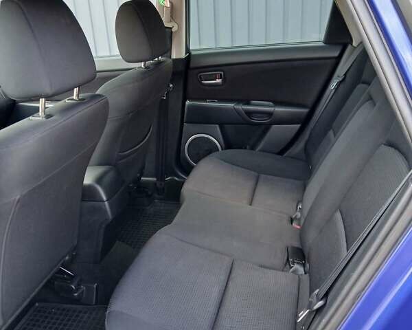 Синий Мазда 3, объемом двигателя 1.6 л и пробегом 158 тыс. км за 6200 $, фото 4 на Automoto.ua