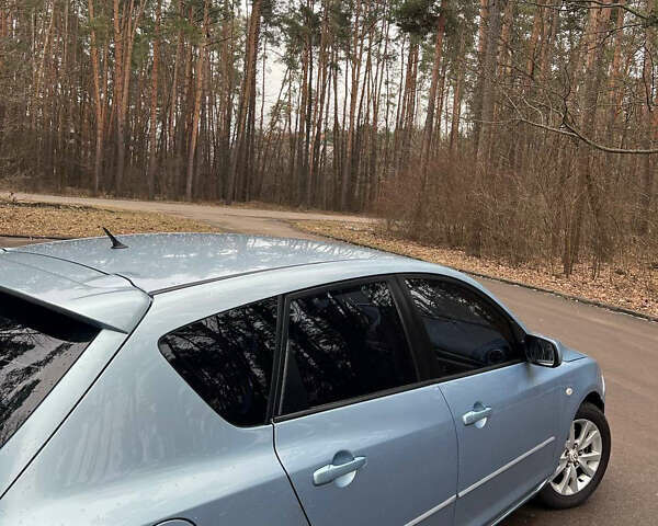 Синій Мазда 3, об'ємом двигуна 1.6 л та пробігом 234 тис. км за 4600 $, фото 5 на Automoto.ua