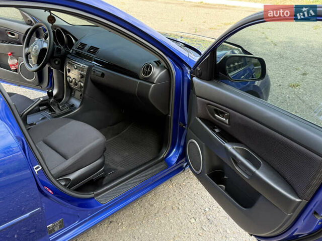 Синий Мазда 3, объемом двигателя 1.6 л и пробегом 194 тыс. км за 5300 $, фото 13 на Automoto.ua