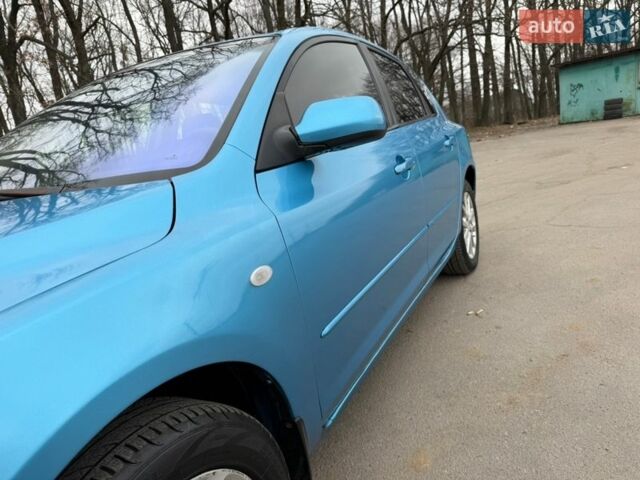 Синий Мазда 3, объемом двигателя 2 л и пробегом 254 тыс. км за 3600 $, фото 11 на Automoto.ua