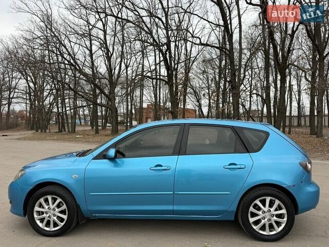 Синий Мазда 3, объемом двигателя 2 л и пробегом 255 тыс. км за 3800 $, фото 1 на Automoto.ua