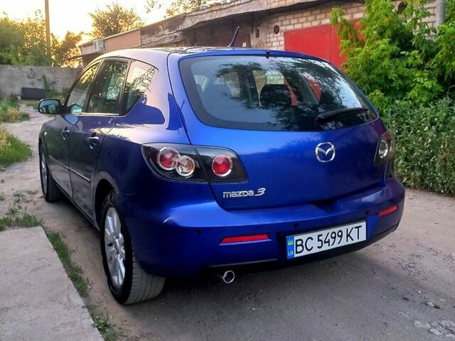 Синій Мазда 3, об'ємом двигуна 1.6 л та пробігом 210 тис. км за 4500 $, фото 4 на Automoto.ua