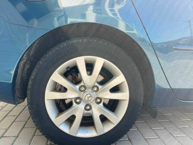 Синій Мазда 3, об'ємом двигуна 1.6 л та пробігом 190 тис. км за 5499 $, фото 16 на Automoto.ua