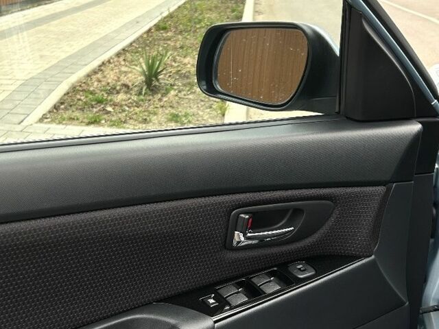 Синий Мазда 3, объемом двигателя 0 л и пробегом 286 тыс. км за 4900 $, фото 9 на Automoto.ua