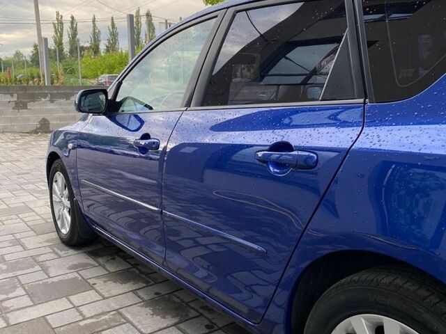 Синій Мазда 3, об'ємом двигуна 1.6 л та пробігом 140 тис. км за 5500 $, фото 7 на Automoto.ua