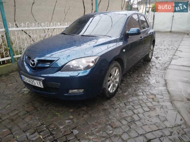 Синий Мазда 3, объемом двигателя 1.6 л и пробегом 107 тыс. км за 4500 $, фото 2 на Automoto.ua
