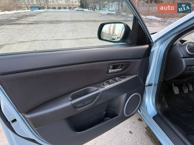Синий Мазда 3, объемом двигателя 1.6 л и пробегом 241 тыс. км за 4750 $, фото 16 на Automoto.ua